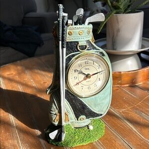 Vintage Crest Golf Bag Clock with Black and Green Design